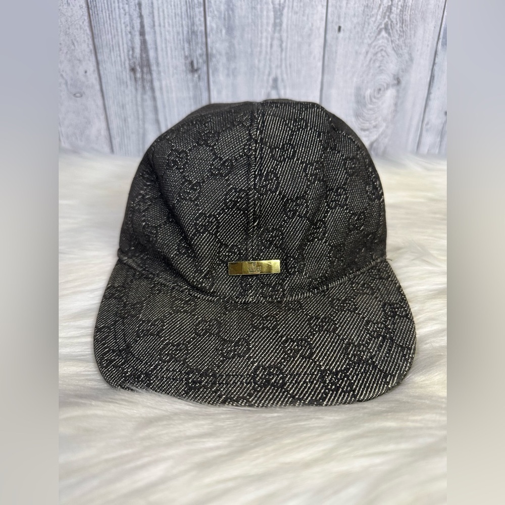 GUCCI unisex monogram hat in black
